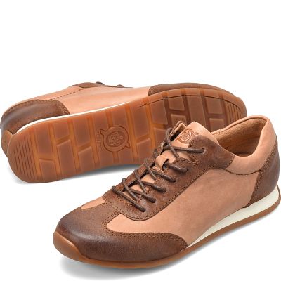 Benson shown in Rust Brown Combo (Brown)