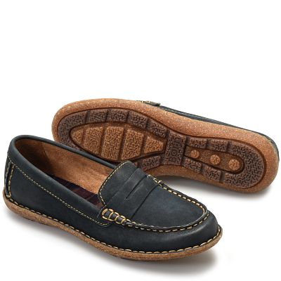 Nerina Colors shown in Navy Sailor Nubuck (Blue)