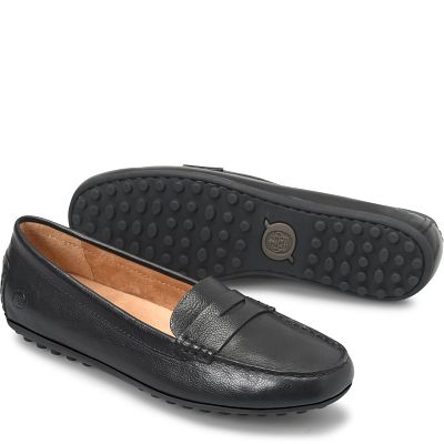 Finley shown in Black Nero (Black)