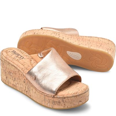 Shilo shown in Rose Gold (Metallic)