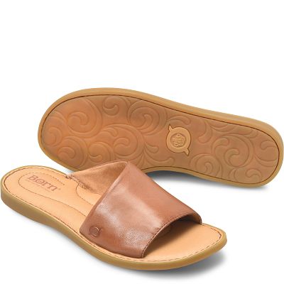 Izabel shown in Brown Luggage (Brown)