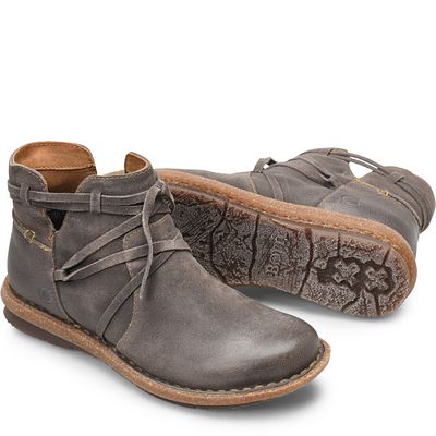 Tarkiln Final shown in Wet Weather Distressed (Grey)