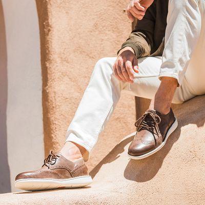 Tobias shown on model 